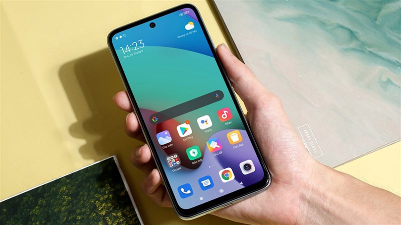 Mặt trước của Redmi 10 vẫn sở hữu thiết kế màn hình đục lỗ. Mặt trước của Redmi 10 vẫn sở hữu thiết kế màn hình đục lỗ.