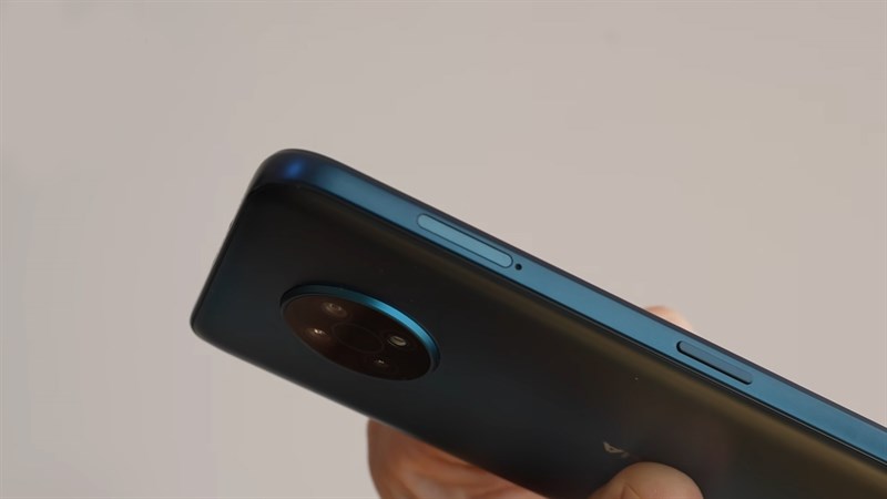 Cạnh trái của Nokia G50 Cạnh trái của Nokia G50