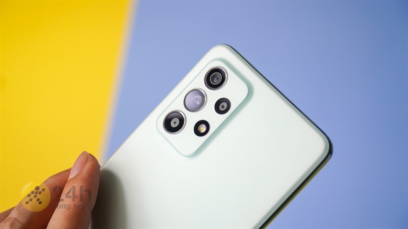 Mình nghĩ tính năng chống rung trên camera Galaxy A52s 5G sẽ hợp với những bạn làm Vlogger hoặc Tiktoker.