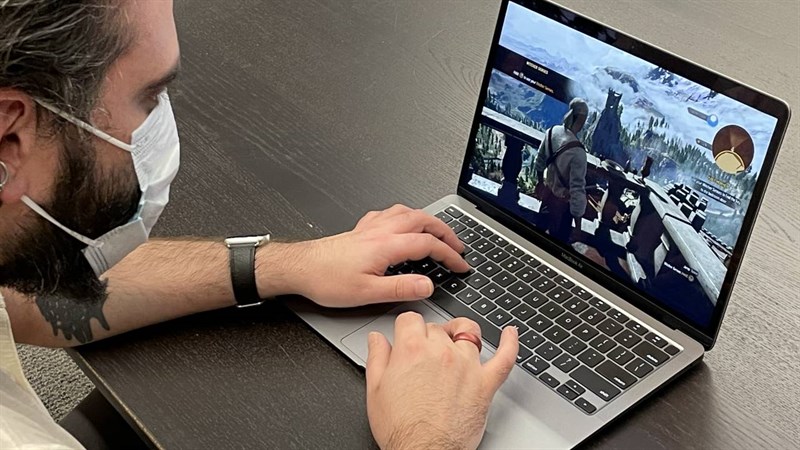 MacBook Air M1 2020 mang lại trải nghiệm chơi game ổn. MacBook Air M1 2020 mang lại trải nghiệm chơi game ổn.