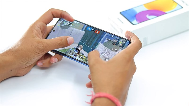 Bằng việc trang bị con chip Snapdragon 778G, Samsung Galaxy M52 5G có hiệu năng mạnh mẽ và ổn định Bằng việc trang bị con chip Snapdragon 778G, Samsung Galaxy M52 5G có hiệu năng mạnh mẽ và ổn định