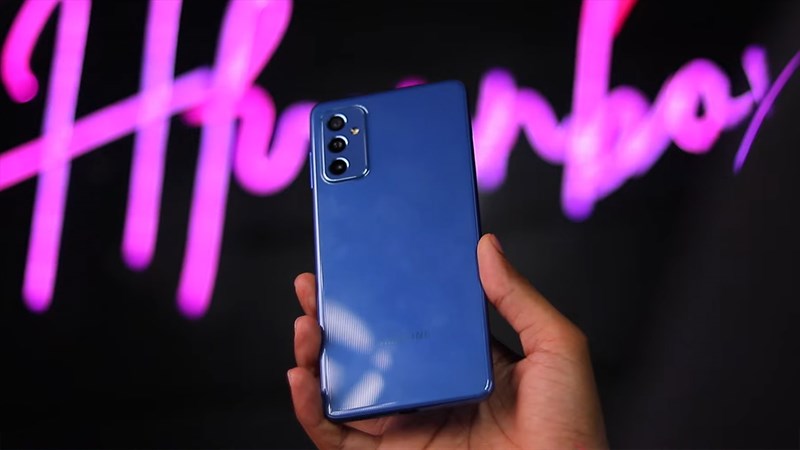 Mặt lưng của Samsung Galaxy M52 5G Mặt lưng của Samsung Galaxy M52 5G