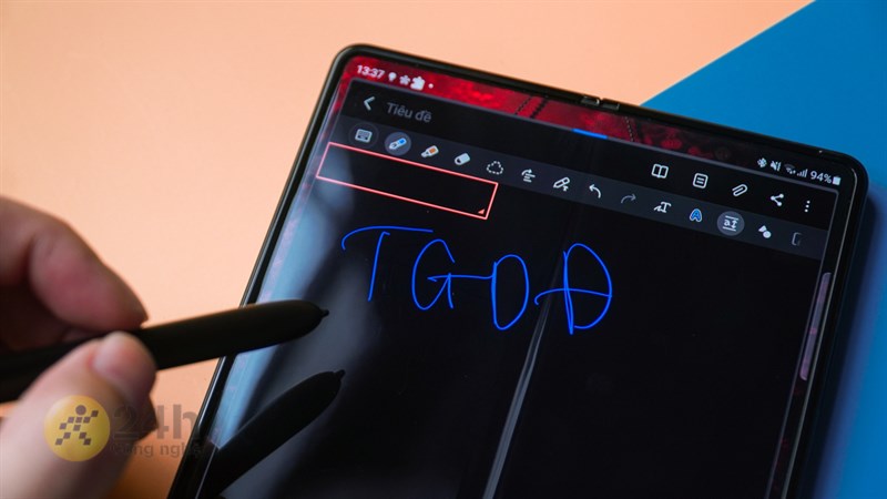 Trải nghiệm dùng bút S Pen dành riêng cho Samsung Galaxy Z Fold3 thật sự khác biệt. Trải nghiệm dùng bút S Pen dành riêng cho Samsung Galaxy Z Fold3 thật sự khác biệt.