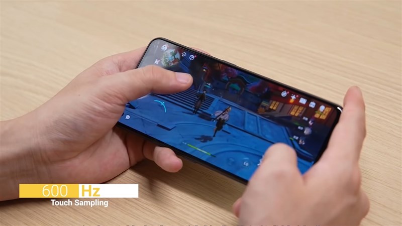 Màn hình Realme GT Neo2 có tốc độ lấy mẫu cảm ứng lên đến 600 Hz, giúp ích rất nhiều cho việc chơi game. Nguồn: Techie Street. Màn hình Realme GT Neo2 có tốc độ lấy mẫu cảm ứng lên đến 600 Hz, giúp ích rất nhiều cho việc chơi game. Nguồn: Techie Street.