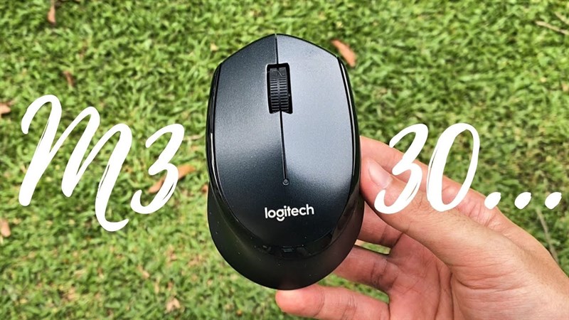 Logitech M330 Silent Plus được đánh giá cao bởi sự im lặng khi sử dụng, thiết kế gọn nhẹ, thời lượng pin lâu và mức giá cũng khá dễ chịu.