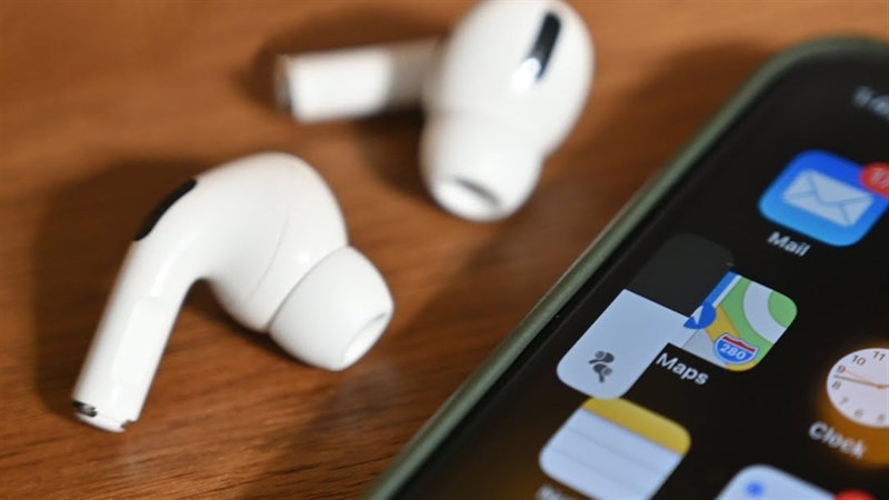 cách đeo AirPods không đau tai