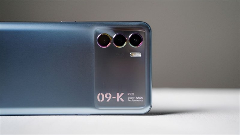 Cụm camera sau của OPPO K9 Pro.