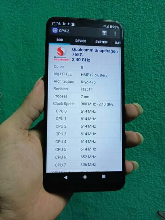 Vsmart Joy 6 được trang bị con chip Snapdragon 765G. Nguồn: Vật Vờ Studio.