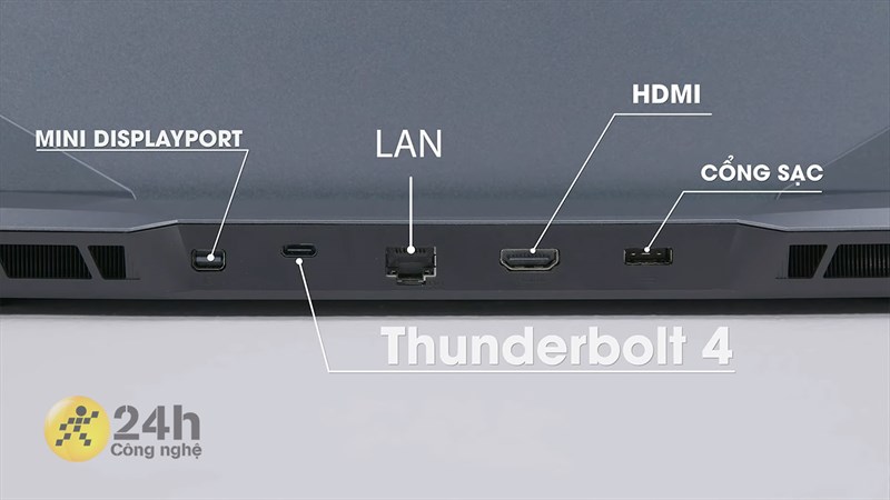 Cạnh sau của MSI GE66 Raider.