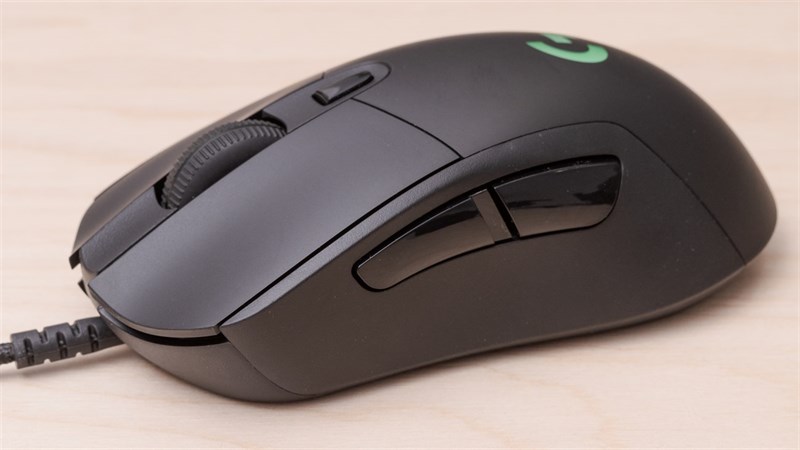 Logitech G403 Hero được đánh giá là một con chuột có dây ấn tượng với cảm biến HERO.