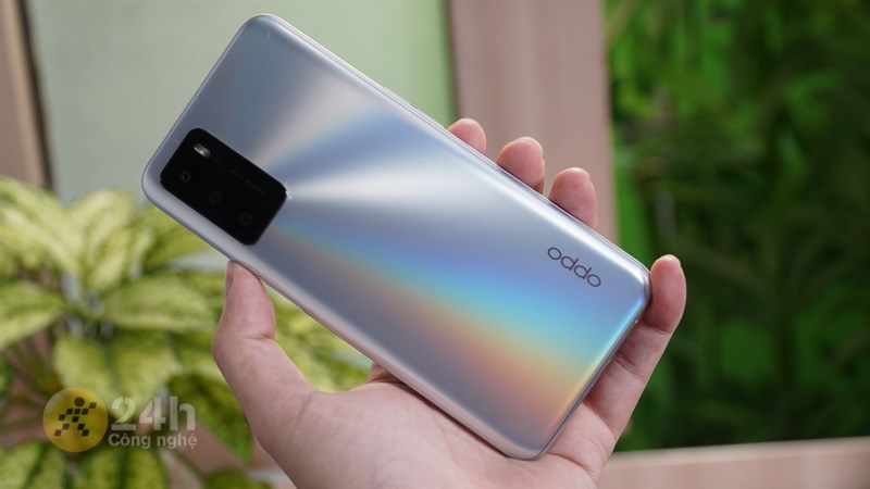 OPPO A16 sở hữu cụm 3 camera đa năng