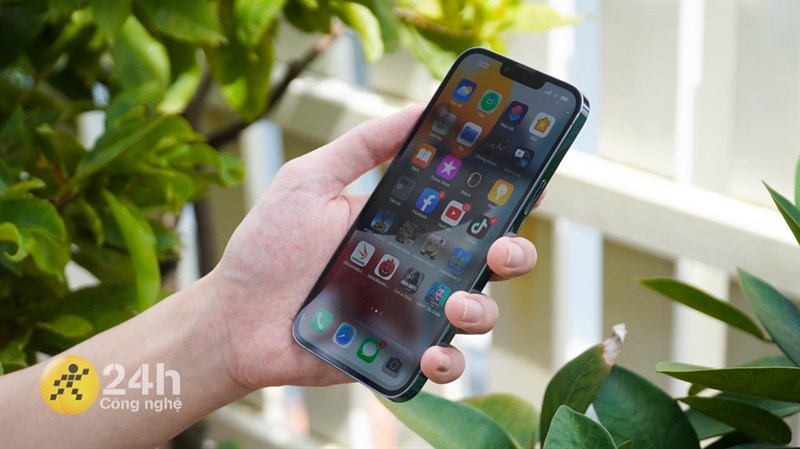 iPhone 13 Pro Max gây ấn tượng khi được trang bị con chip Apple A15 Bionic iPhone 13 Pro Max gây ấn tượng khi được trang bị con chip Apple A15 Bionic