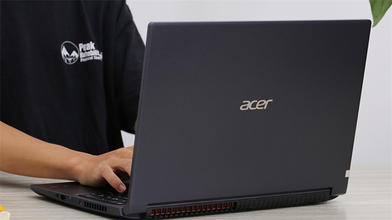 Laptop Acer Aspire 7 