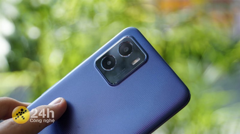 Cụm camera kép của Vivo Y15s. Cụm camera kép của Vivo Y15s.