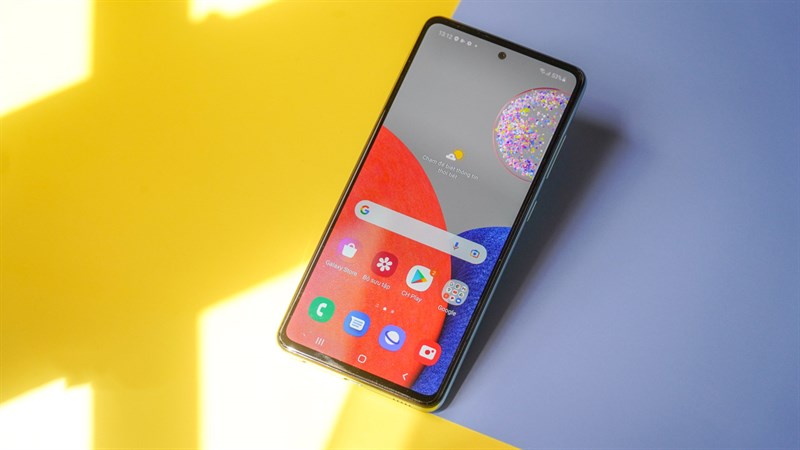 Mừng Tết độc thân: 3 mẫu Galaxy A được giảm mạnh, giá đang tốt lắm rồi