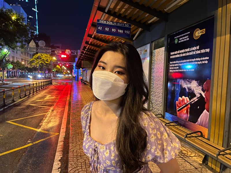 Ảnh chụp người ở điều kiện thiếu sáng Ảnh chụp chân dung ở điều kiện thiếu sáng từ camera iPhone 13