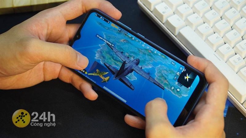 Realme C11 (2021) thực sự là một chiếc smartphone có cấu hình ổn trong tầm giá. Realme C11 (2021) thực sự là một chiếc smartphone có cấu hình ổn trong tầm giá.