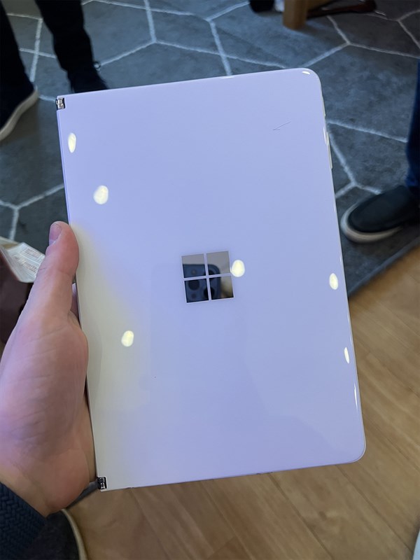 Thiết kế của Surface Neo