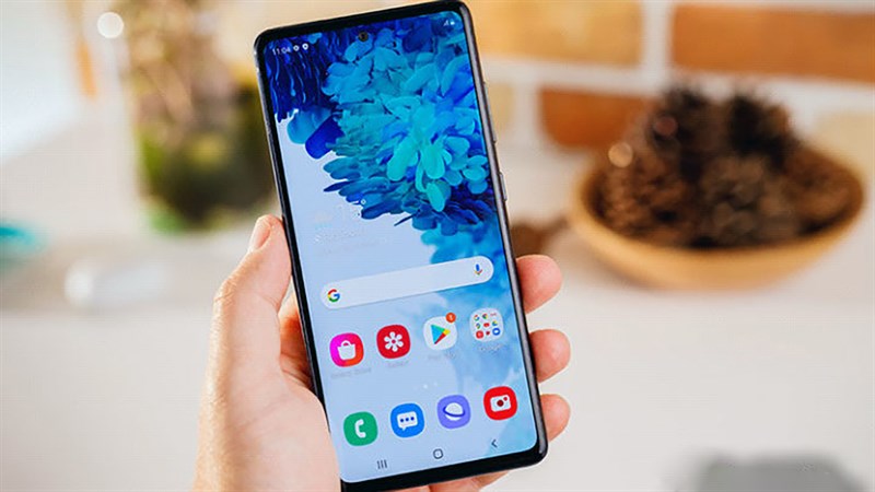 Hình ảnh chụp thực tế Galaxy S21 FE tiếp tục bị lộ, có gì mới không? Hình ảnh chụp thực tế Galaxy S21 FE tiếp tục bị lộ, có gì mới không?
