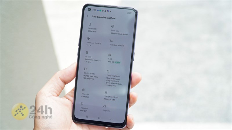 OPPO A95 4G cấu hình nổi bật với pin 5.000 mAh.