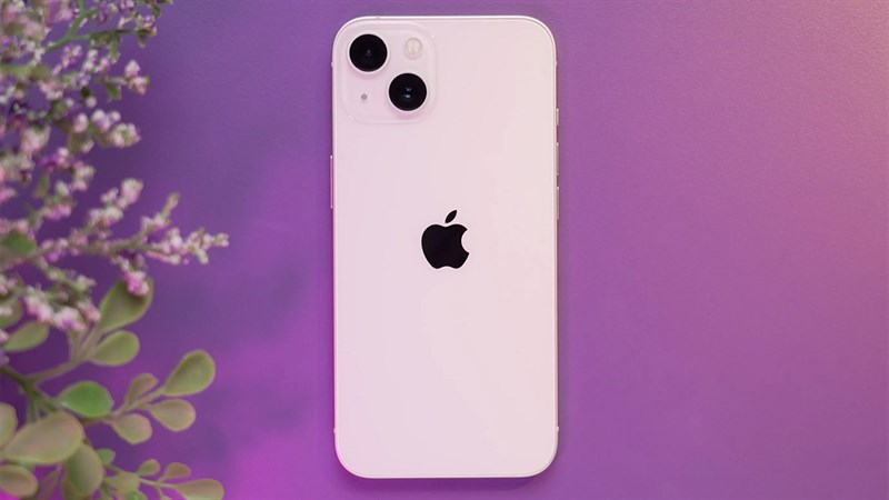 giá iPhone 13 hiện tại