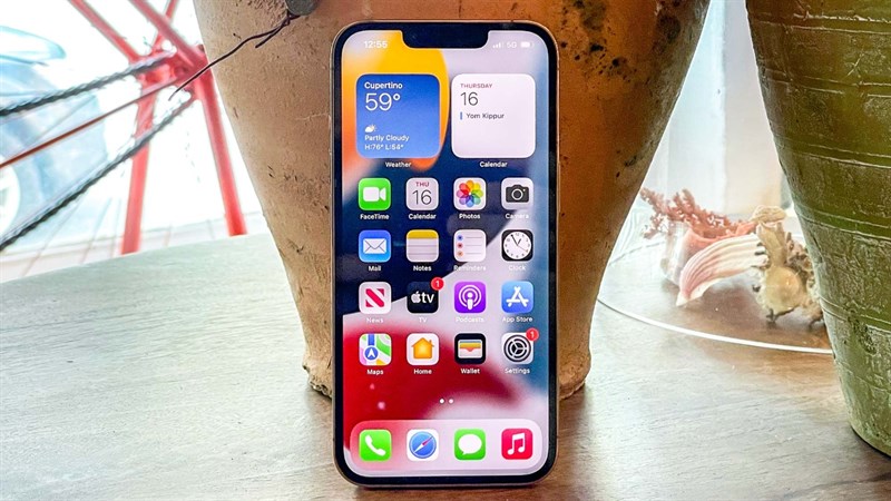 iPhone 13 Pro iPhone 13 Pro