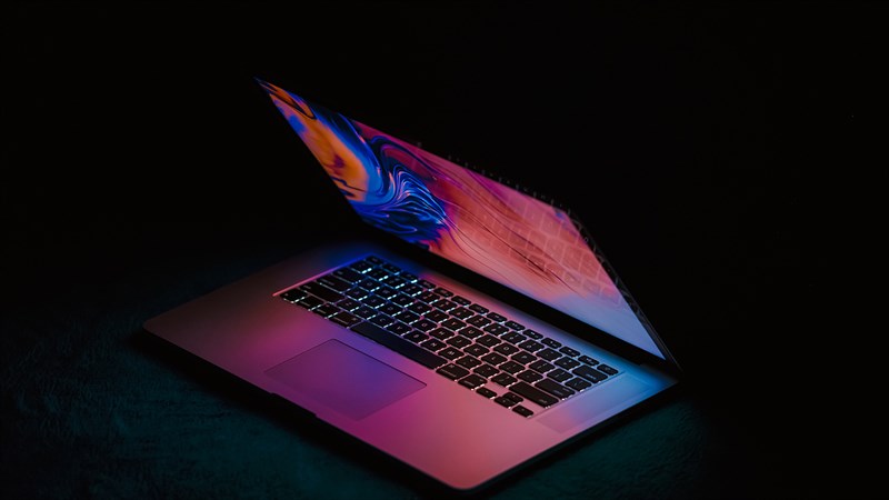 Nên mua MacBook ở đâu - MacBook của Apple có thiết kế sang trọng, mỏng nhẹ, tính cơ động cao