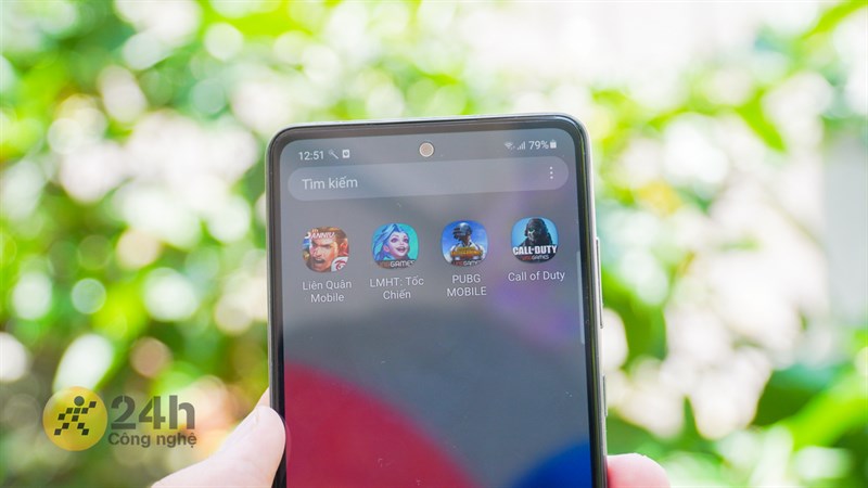 Mình sẽ test 4 game để cho các bạn dễ hình dung về hiệu năng Galaxy A52s 5G.