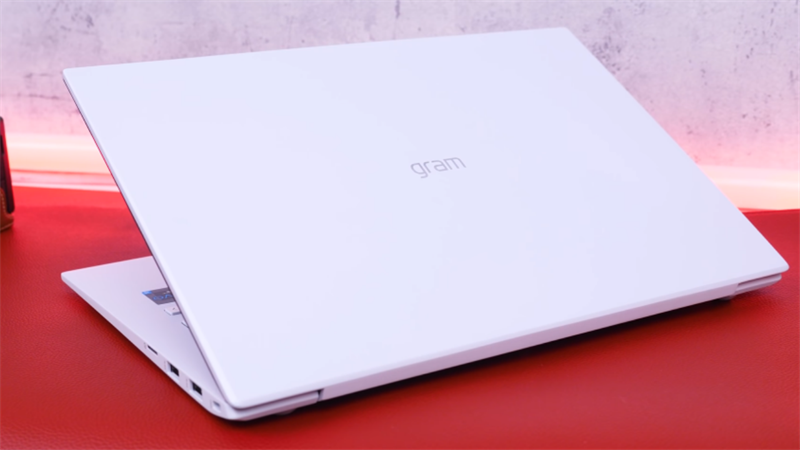 Thiết kế Laptop LG Gram 14 2021 i7 Thiết kế Laptop LG Gram 14 2021 i7