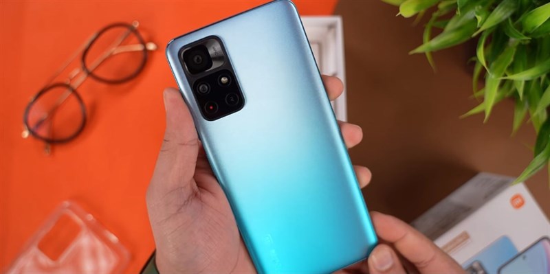 Vẻ ngoài được chăm chút của Xiaomi Redmi Note 11T 5G