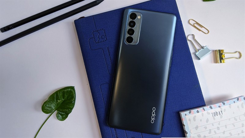 Giá OPPO Reno4 Pro hiện tại