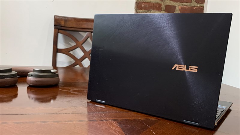 Asus Zenbook Flip 