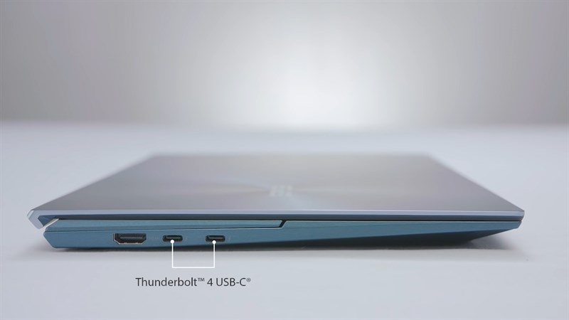 Các cổng kết nối trên laptop Asus ZenBook Duo UX482EA Các cổng kết nối trên laptop Asus ZenBook Duo UX482EA