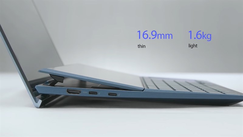 Asus ZenBook Duo UX482EA sở hữu thiết kế gọn nhẹ để bạn dễ dàng mang đi bất cứ đâu Asus ZenBook Duo UX482EA sở hữu thiết kế gọn nhẹ để bạn dễ dàng mang đi bất cứ đâu