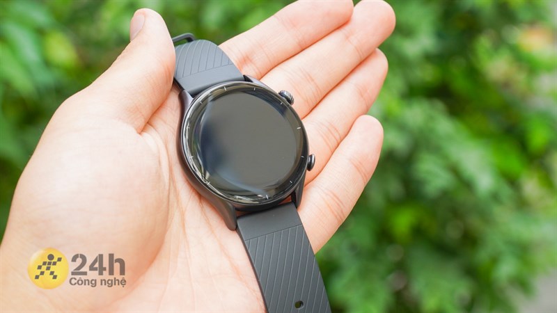 Dây đeo Amazfit GTR 3 được làm từ cao su, mang đến sự thoải mái, dễ chịu khi đeo