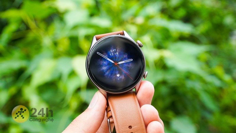 Amazfit GTR 3 Pro mang phong cách thiết kế cổ điện, nhưng lại rất hiện đại Amazfit GTR 3 Pro mang phong cách thiết kế cổ điện, nhưng lại rất hiện đại