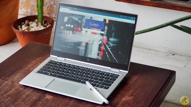 Laptop cao cấp, sang trọng Laptop cao cấp, sang trọng