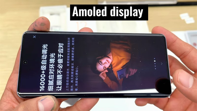 Xiaomi 12 được trang bị màn hình AMOLED cùng nhiều công nghệ hiển thị vô cùng xịn sò 