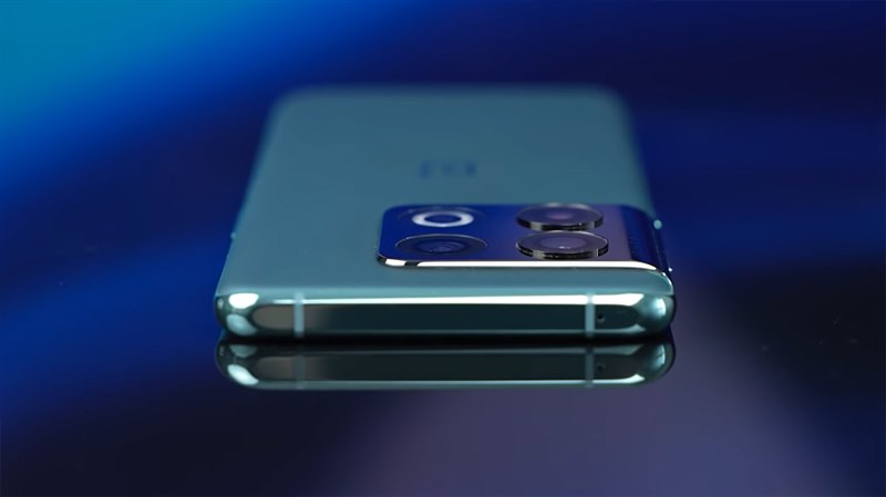 Cạnh trên cùng của OnePlus 10 Pro Cạnh trên cùng của OnePlus 10 Pro