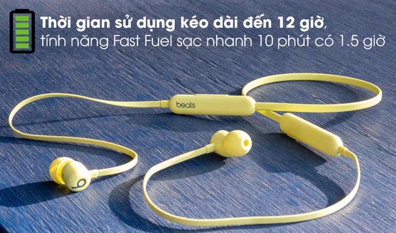 Ấn tượng với thời gian sử dụng kéo dài đến 12 tiếng, tính năng Fast Fuel sạc nhanh tiện dụng