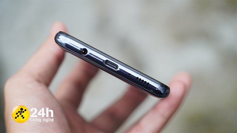 Cạnh trên của Samsung Galaxy M51 Cạnh trên của Samsung Galaxy M51