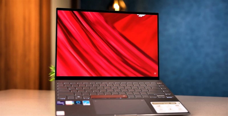 Trên tay ASUS Zenbook 14X OLED Space Edition: Vũ trụ trong tầm tay