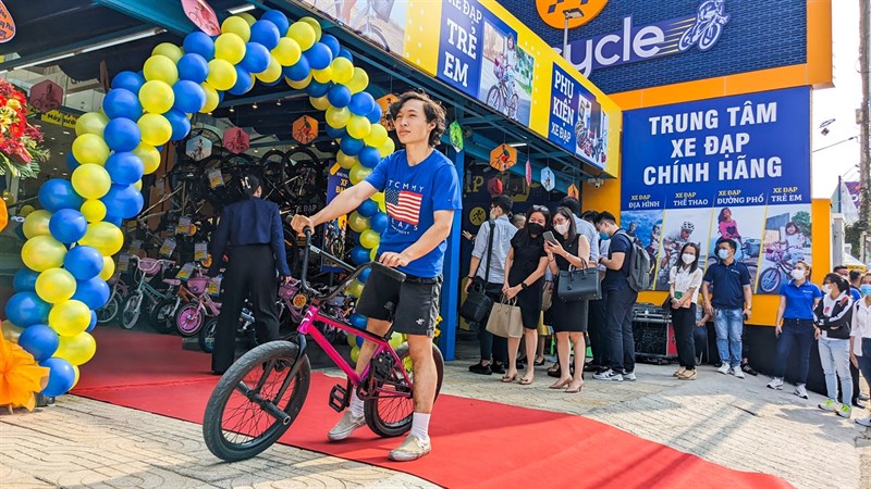 Không gian mua sắm tại AVAcycle