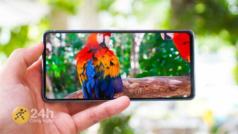 Màn hình của Samsung Galaxy S20 FE cho chất lượng hiển thị tốt Màn hình của Samsung Galaxy S20 FE cho chất lượng hiển thị tốt