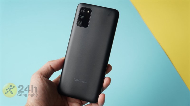 trên tay Galaxy A02s sở hữu thiết kế đẳng cấp thu hút mọi ánh nhìn trên tay Galaxy A02s sở hữu thiết kế đẳng cấp thu hút mọi ánh nhìn