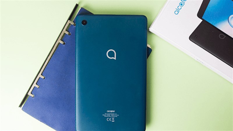 Mua máy tính bảng cho con học online? Đừng bỏ qua Alcatel với màn hình vừa to, pin vừa trâu mà giá lại Mua máy tính bảng cho con học online? Đừng bỏ qua Alcatel với màn hình vừa to, pin vừa trâu mà giá lại