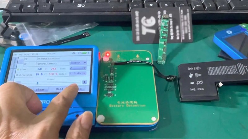 Mức dung lượng pin tối đa của iPhone có thể được chỉnh sửa bằng loại công cụ đặc biệt Mức dung lượng pin tối đa của iPhone có thể được chỉnh sửa bằng loại công cụ đặc biệt