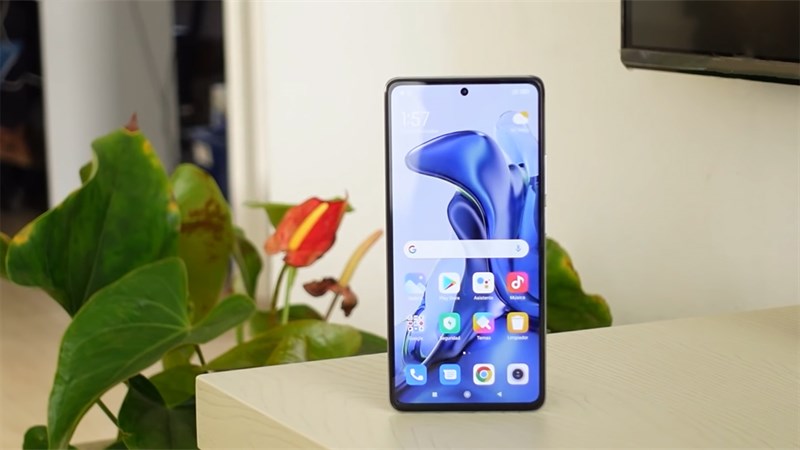 Xiaomi 12T có màn hình lớn và sắc nét