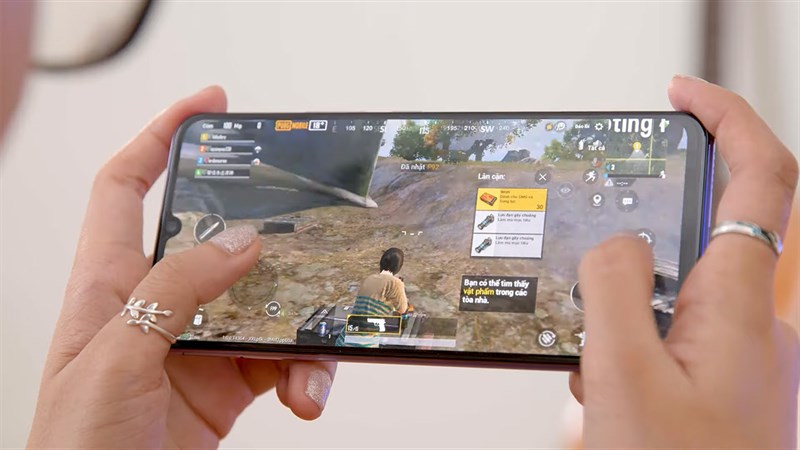 3 smartphone cấu hình cao giá rẻ nhất, mua về chơi game dịp Tết bao đã