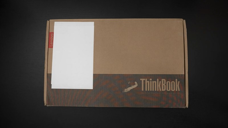 Vỏ hộp ngoài của ThinkBook 14p Gen 2 ACH